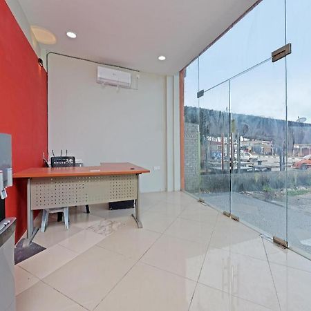 Oyo 90594 Hotel Casalink Paka Екстериор снимка