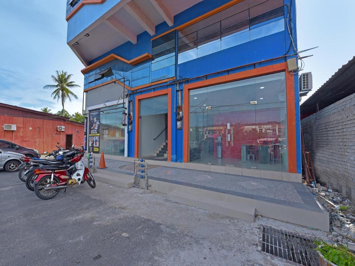 Oyo 90594 Hotel Casalink Paka Екстериор снимка