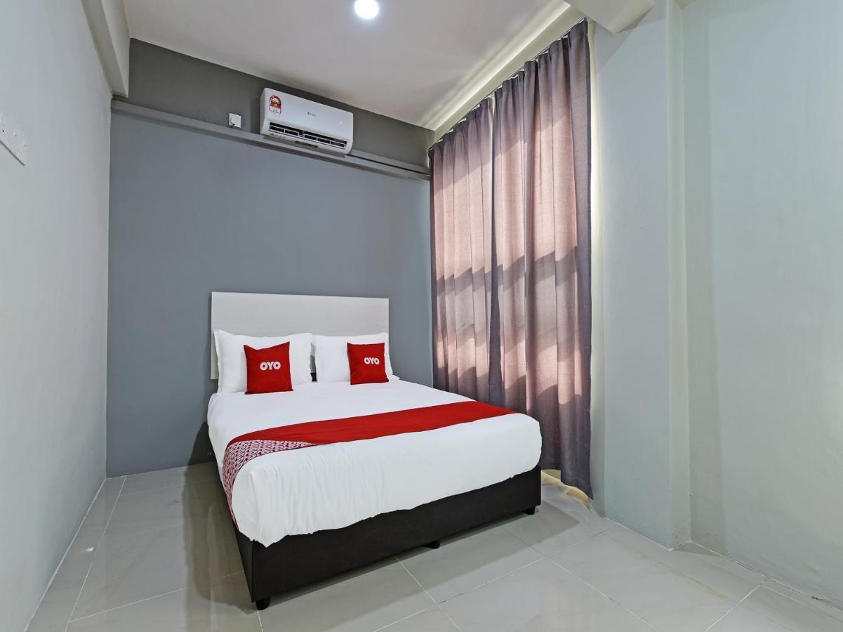 Oyo 90594 Hotel Casalink Paka Екстериор снимка