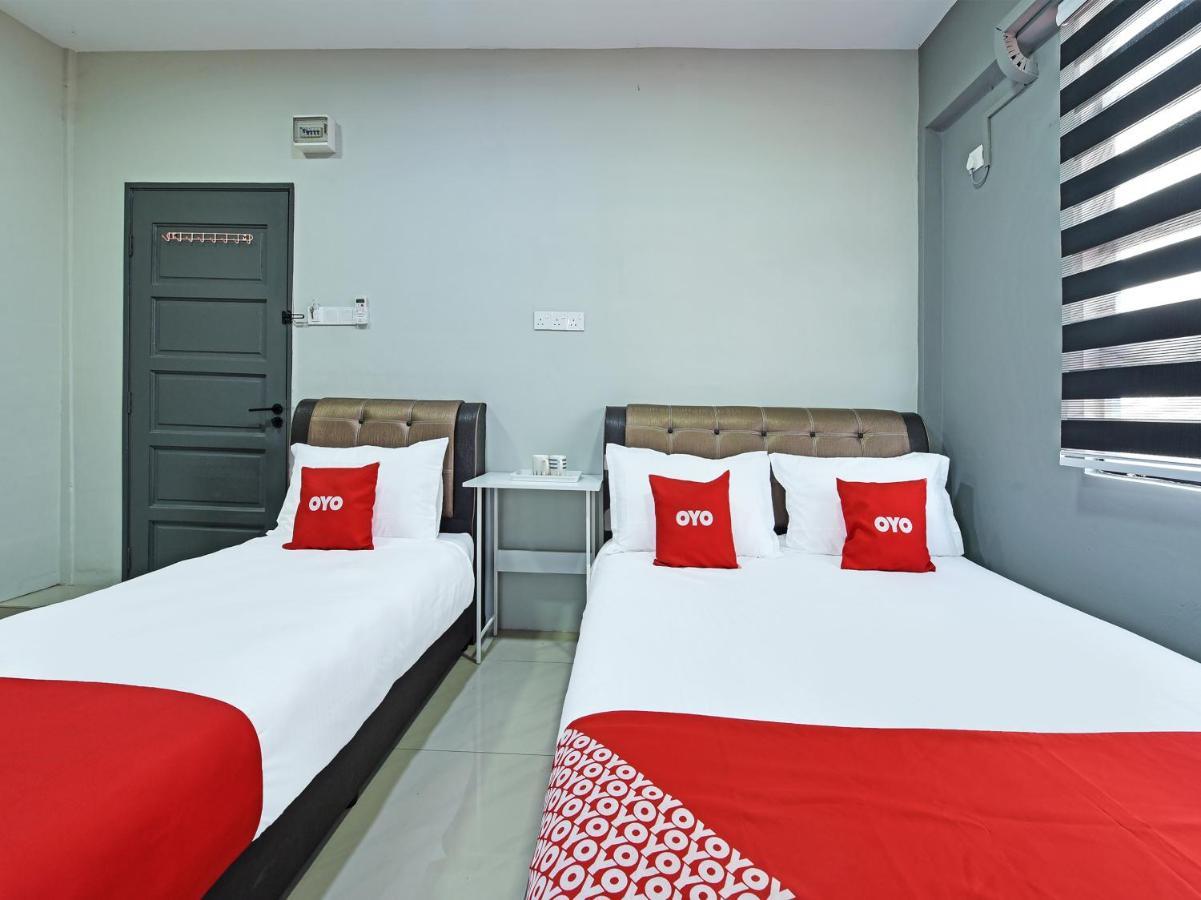 Oyo 90594 Hotel Casalink Paka Екстериор снимка